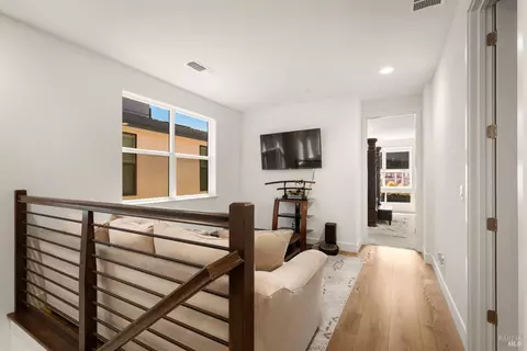 Entry Way - 2409 Waterside Dr, Fairfield, CA 94533 photo 11 of 12