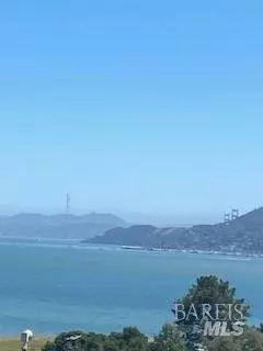 564 Tenaya Dr, Tiburon, CA 94920