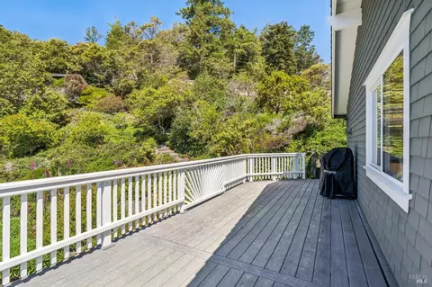 Exterior - 23430 Highway 1, Jenner, CA 95450 photo 9 of 13
