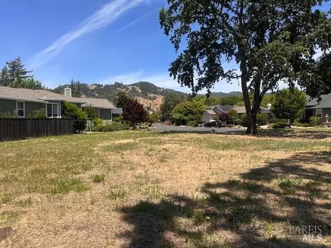 1706 Emerald Dr, Calistoga, CA 94515 photo 3