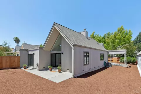 Exterior - 762 Crocus Dr, Sonoma, CA 95476 photo 6 of 12