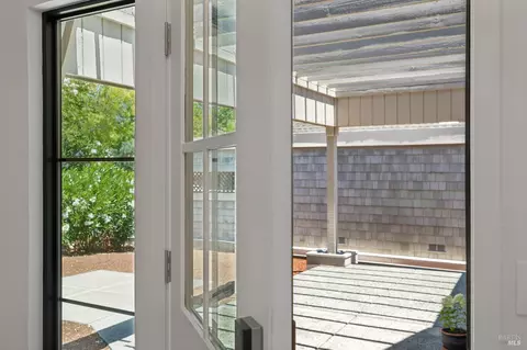Entry Way - 762 Crocus Dr, Sonoma, CA 95476 photo 3 of 5