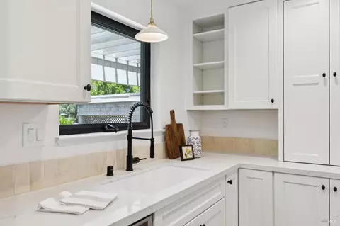 Kitchen - 762 Crocus Dr, Sonoma, CA 95476 photo 3 of 5