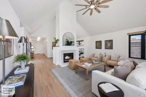 Living - 762 Crocus Dr, Sonoma, CA 95476 photo 3 of 7