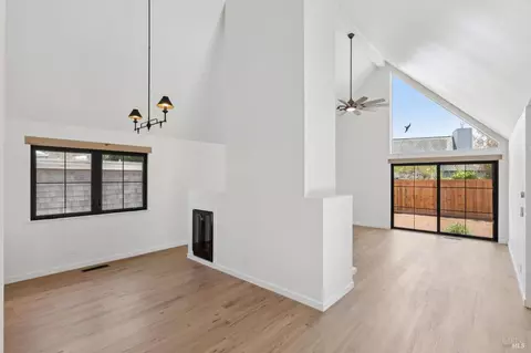 Living - 762 Crocus Dr, Sonoma, CA 95476 photo 1 of 7