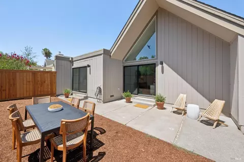 Exterior - 762 Crocus Dr, Sonoma, CA 95476 photo 4 of 8