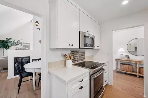 Kitchen - 762 Crocus Dr, Sonoma, CA 95476 photo 5 of 5