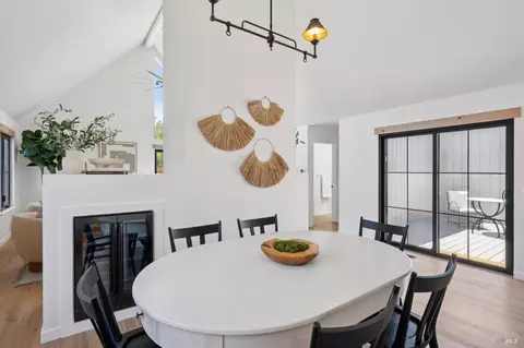 Dining - 762 Crocus Dr, Sonoma, CA 95476 photo 3 of 5