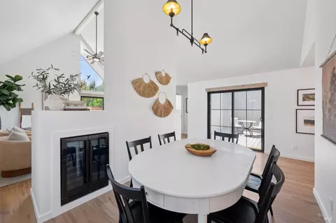 Dining - 762 Crocus Dr, Sonoma, CA 95476 photo 4 of 5