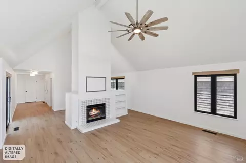 Living - 762 Crocus Dr, Sonoma, CA 95476 photo 5 of 7