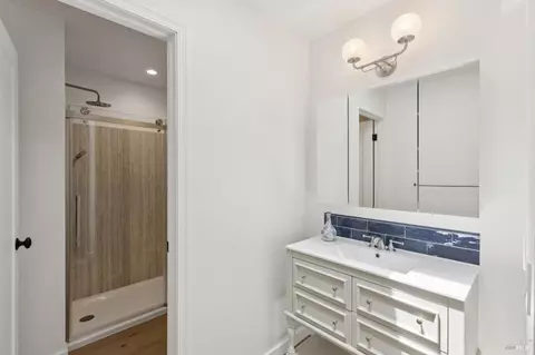 Bath - 762 Crocus Dr, Sonoma, CA 95476 photo 1 of 7