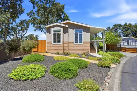 120 Shamrock Cir, Santa Rosa, CA 95403