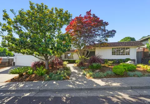 148 Dominican Dr, San Rafael, CA 94901