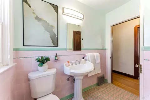 Bath - 729 First St, Rodeo, CA 94572 photo 2 of 3