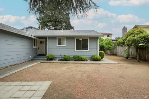 1536 Marlow Rd, Santa Rosa, CA 95401