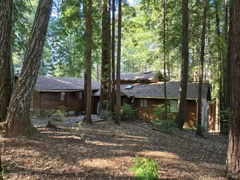 4030 Ridge Cir, Willits, CA 95490
