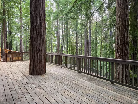 Exterior - 4030 Ridge Cir, Willits, CA 95490 photo 7 of 14