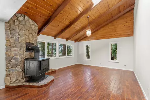 Living - 4030 Ridge Cir, Willits, CA 95490 photo 1 of 2