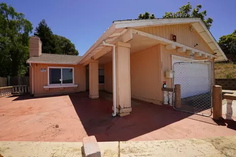 Exterior - 325 Jordan St, Vallejo, CA 94591 photo 3 of 18