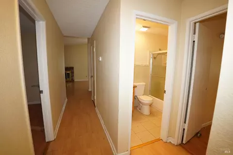 Entry Way - 325 Jordan St, Vallejo, CA 94591 photo 2 of 3