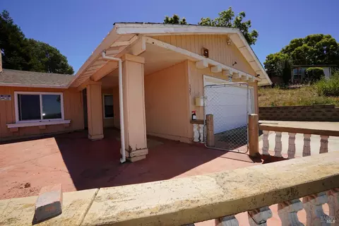 Exterior - 325 Jordan St, Vallejo, CA 94591 photo 4 of 18