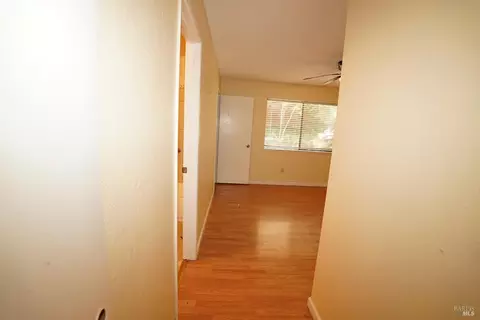 Entry Way - 325 Jordan St, Vallejo, CA 94591 photo 3 of 3