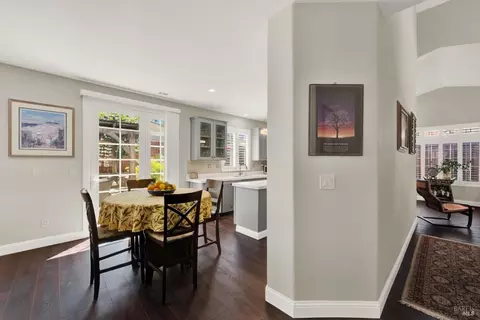 Entry Way - 413 Crownpointe Cir, Vacaville, CA 95687 photo 1 of 5