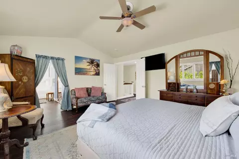 Bedroom - 413 Crownpointe Cir, Vacaville, CA 95687 photo 4 of 9
