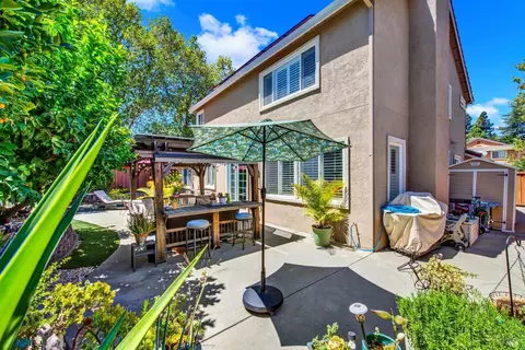 Exterior - 413 Crownpointe Cir, Vacaville, CA 95687 photo 23 of 29