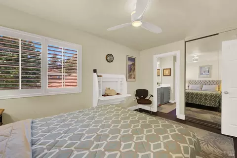 Bedroom - 413 Crownpointe Cir, Vacaville, CA 95687 photo 8 of 9
