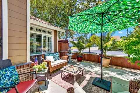 Exterior - 413 Crownpointe Cir, Vacaville, CA 95687 photo 9 of 29