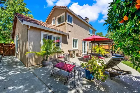 Exterior - 413 Crownpointe Cir, Vacaville, CA 95687 photo 16 of 29