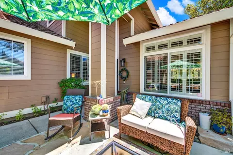 Exterior - 413 Crownpointe Cir, Vacaville, CA 95687 photo 10 of 29