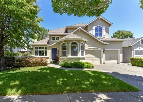 318 Schiappino St, Santa Rosa, CA 95409