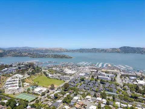 View/Area - 22 Anchorage Rd, Sausalito, CA 94965 photo 2 of 4