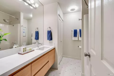 Bath - 22 Anchorage Rd, Sausalito, CA 94965 photo 1 of 1