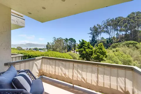Exterior - 22 Anchorage Rd, Sausalito, CA 94965 photo 2 of 4