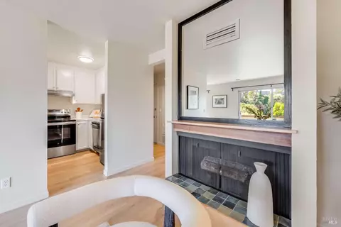 Dining - 22 Anchorage Rd, Sausalito, CA 94965 photo 4 of 5