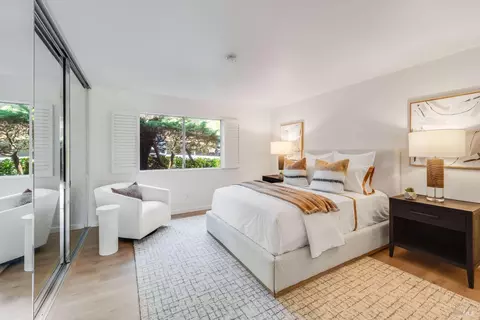 Bedroom - 22 Anchorage Rd, Sausalito, CA 94965 photo 1 of 3