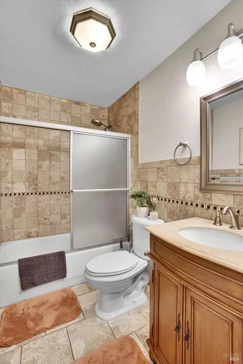 Bath - 2187 Rasmussen Ct, Fairfield, CA 94533 photo 1 of 6