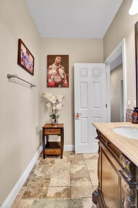 Bath - 2187 Rasmussen Ct, Fairfield, CA 94533 photo 4 of 6