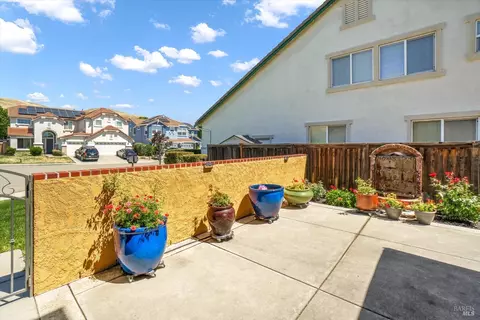 Exterior - 2187 Rasmussen Ct, Fairfield, CA 94533 photo 6 of 11