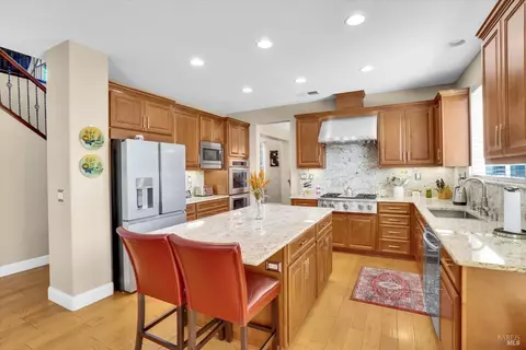 Kitchen - 2187 Rasmussen Ct, Fairfield, CA 94533 photo 4 of 5