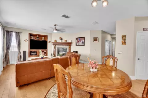 Dining - 2187 Rasmussen Ct, Fairfield, CA 94533 photo 5 of 5