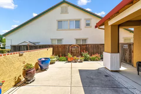 Exterior - 2187 Rasmussen Ct, Fairfield, CA 94533 photo 7 of 11