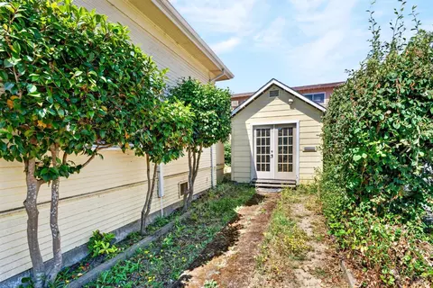 Exterior - 156 S Humboldt St, Willits, CA 95490 photo 3 of 7