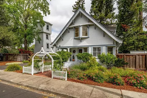2026 W F St, Napa, CA 94558