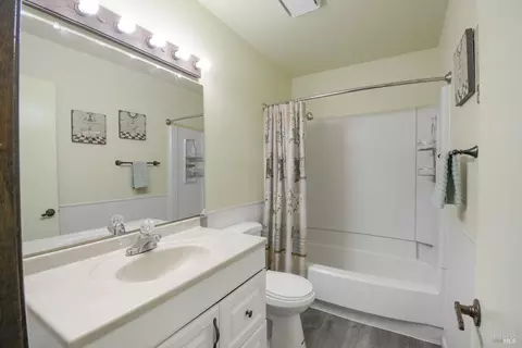 Bath - 1255 Watson Ranch Way, Dixon, CA 95620 photo 2 of 2