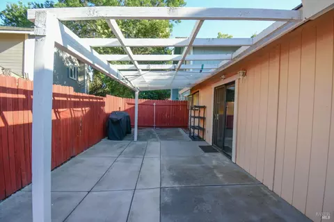 Exterior - 1255 Watson Ranch Way, Dixon, CA 95620 photo 5 of 8