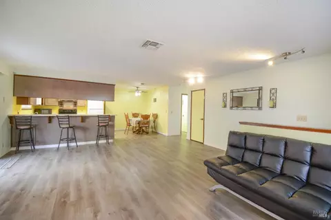 Living - 1255 Watson Ranch Way, Dixon, CA 95620 photo 4 of 4
